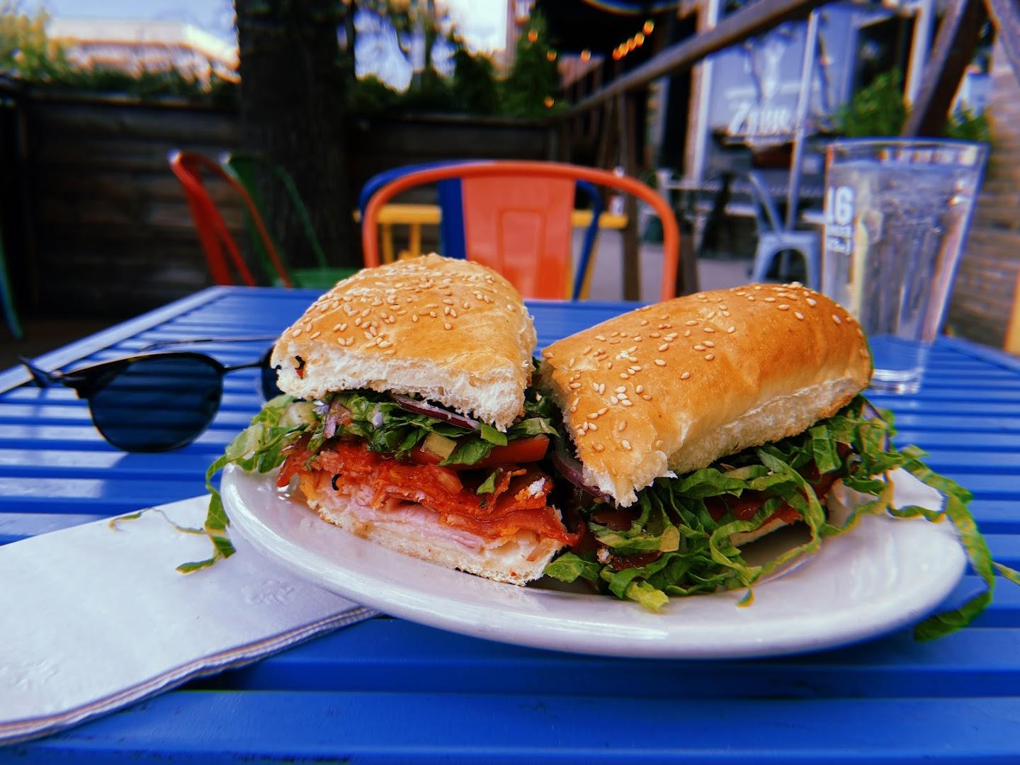 Lemolo Cafe & Deli
